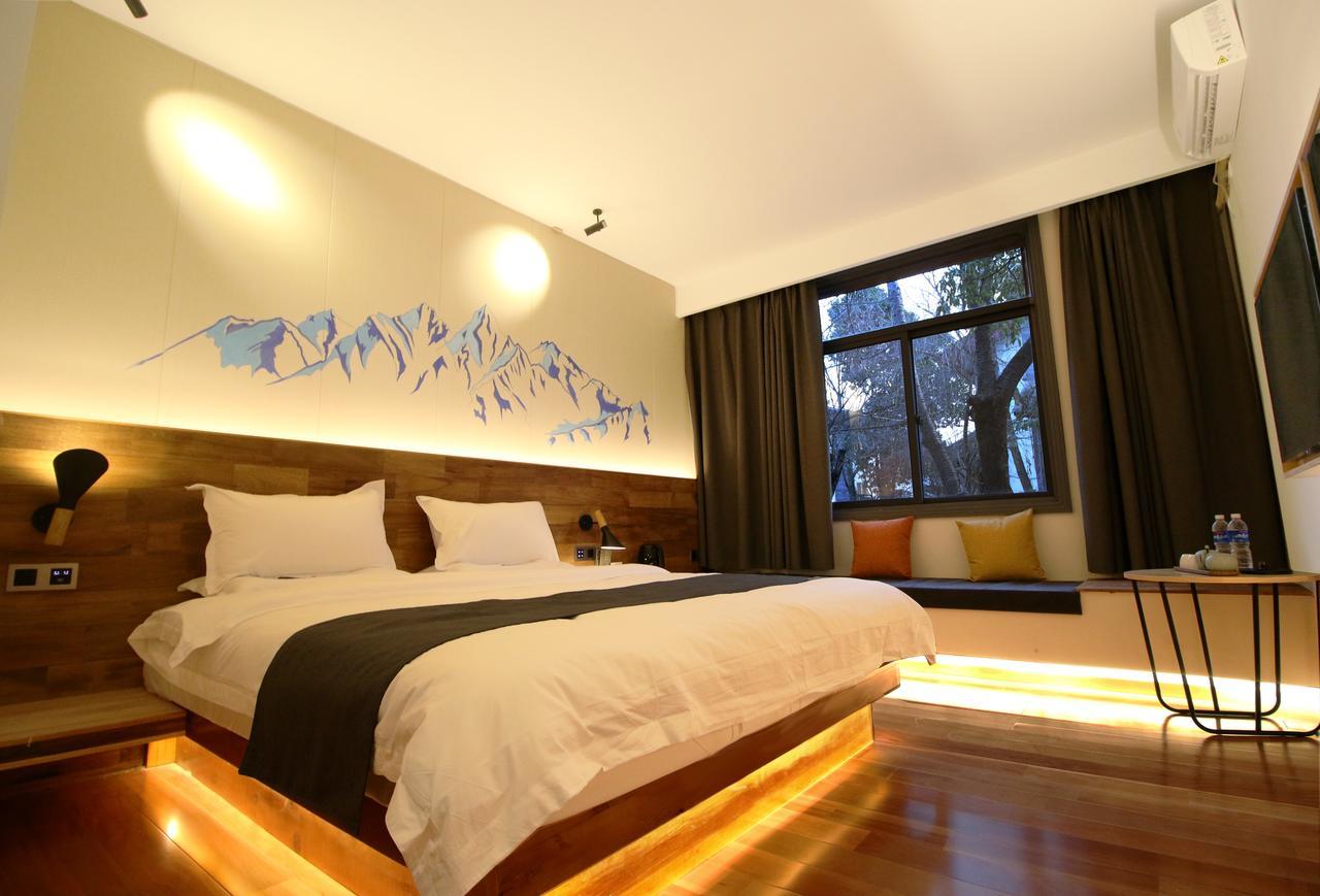 Lijiang Shuhe Travelling Hotel Bagian luar foto