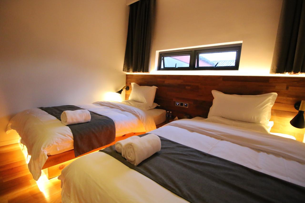 Lijiang Shuhe Travelling Hotel Bagian luar foto